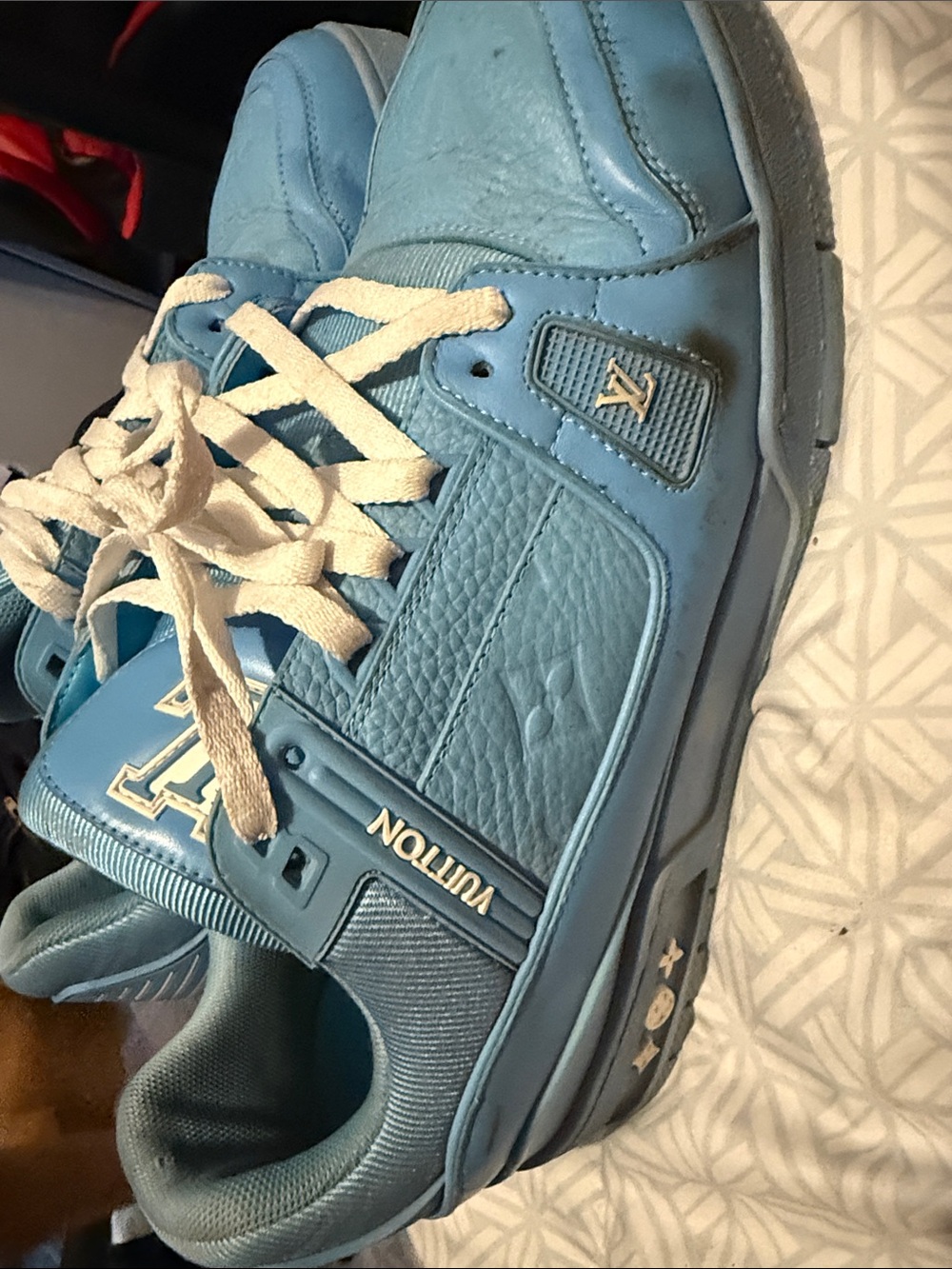 Louis Vuitton Light Blue Leather Low-Top Sneakers with White Laces - Picture 3 of 6